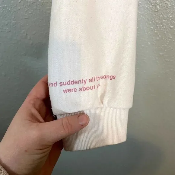 PLAYBOY White Cropped Sweatshirt - Picture 3 of 10